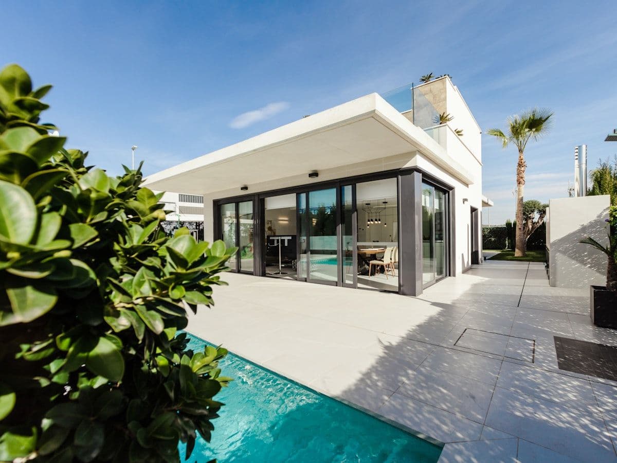 Same living room virtually staged with modern furniture and decor